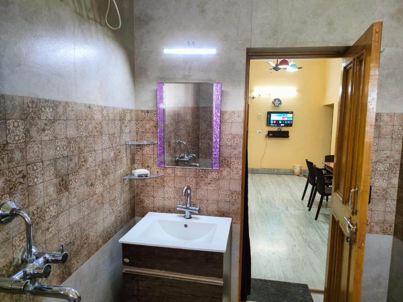Nature View Homestay デヘラードゥーン 部屋 写真